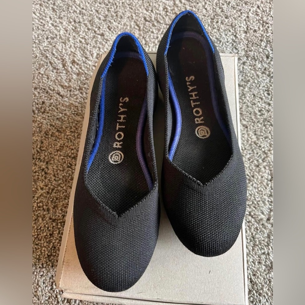 Rothy’s black flats size 8